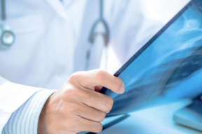 «Некоторые симптомы коронавируса могут походить на те, что у туберкулеза. Но есть одно существенное отличие»