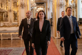 Ціханоўская пераехала ў Польшчу: як падзеліцца яе каманда паміж Варшавай і Вільняй?